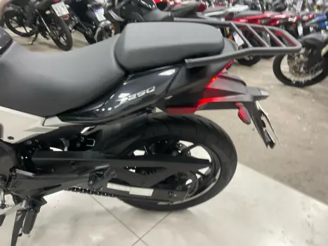 BAJAJ Dominar 200 , Foto 5