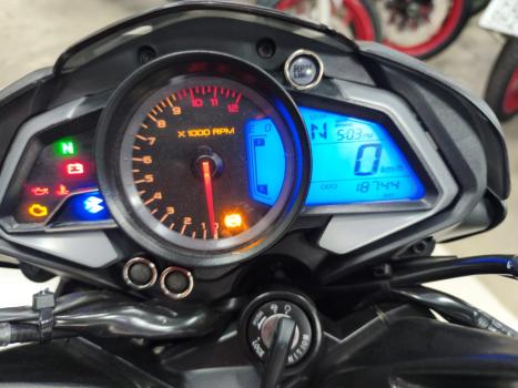 BAJAJ Dominar 200 , Foto 4