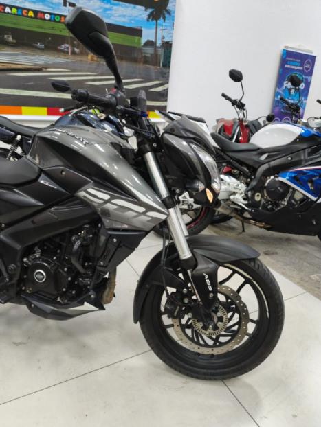 BAJAJ Dominar 200 , Foto 8