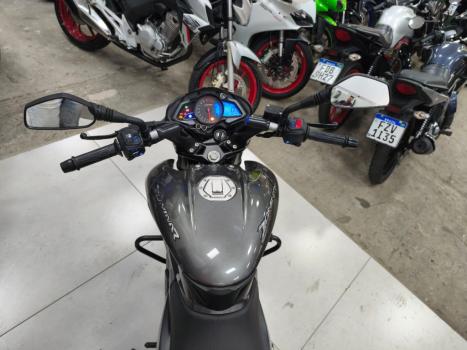 BAJAJ Dominar 200 , Foto 13