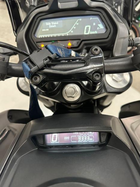 BAJAJ Dominar 400 , Foto 7