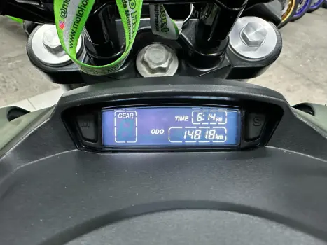 BAJAJ Dominar 400 , Foto 3