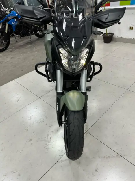 BAJAJ Dominar 400 , Foto 6