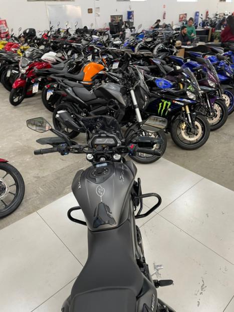 BAJAJ Dominar 400 , Foto 3