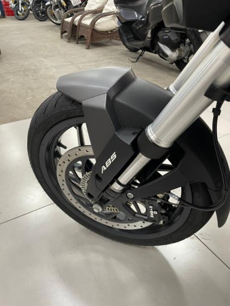 BAJAJ Dominar 400 , Foto 7