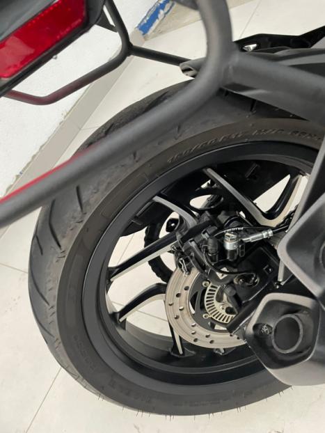 BAJAJ Dominar 400 , Foto 13