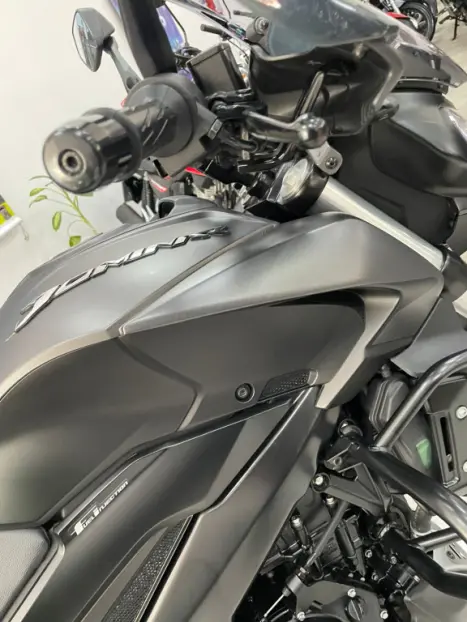 BAJAJ Dominar 400 , Foto 15