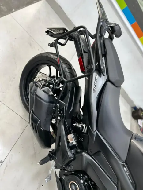 BAJAJ Dominar 400 , Foto 7