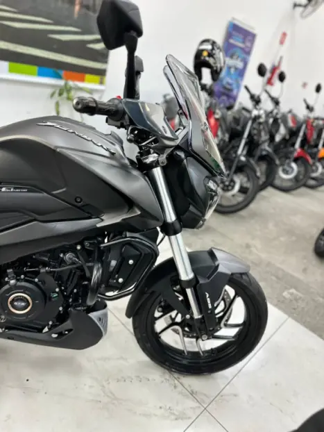 BAJAJ Dominar 400 , Foto 9
