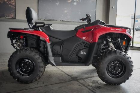 BRP CAN-AM Outlander 700, Foto 3