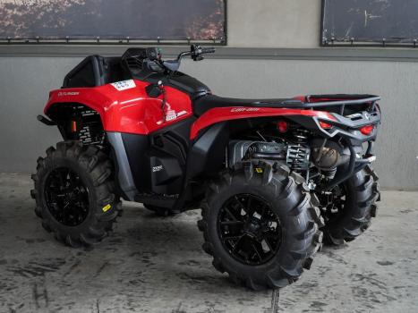 BRP CAN-AM Outlander 700, Foto 2