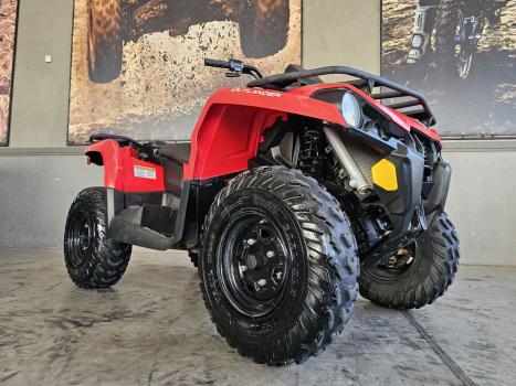 BRP CAN-AM Outlander 570, Foto 4