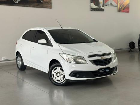 CHEVROLET Onix Hatch 1.4 4P FLEX LT, Foto 1