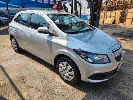 CHEVROLET Onix Hatch 1.4 4P FLEX LT, Foto 4