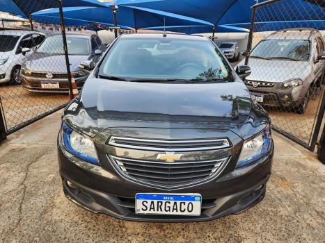 CHEVROLET Onix Hatch 1.4 4P FLEX LTZ, Foto 3