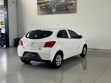 CHEVROLET Onix Hatch 1.0 4P FLEX LT, Foto 6