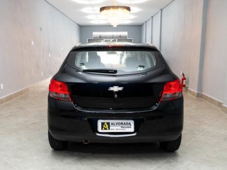 CHEVROLET Onix Hatch 1.4 4P FLEX LT, Foto 5