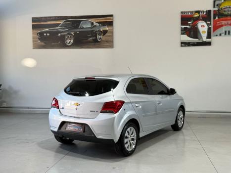 CHEVROLET Onix Hatch 1.4 4P FLEX LT, Foto 5