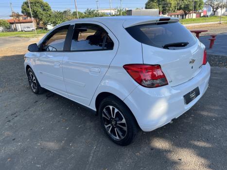 CHEVROLET Onix Hatch 1.4 4P FLEX LTZ, Foto 5