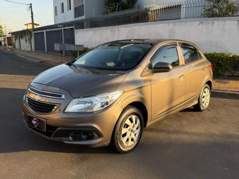 CHEVROLET Onix Hatch 1.0 4P FLEX LT, Foto 2