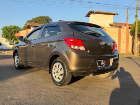 CHEVROLET Onix Hatch 1.0 4P FLEX LT, Foto 14