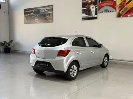 CHEVROLET Onix Hatch 1.0 4P FLEX LT, Foto 4