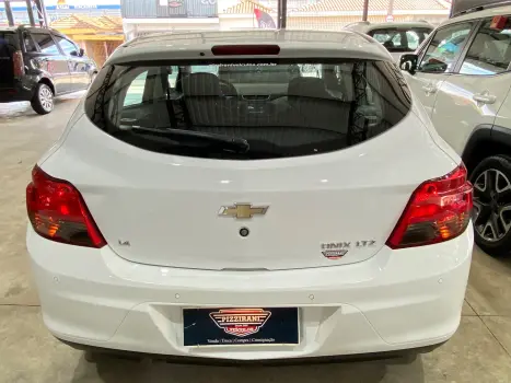 CHEVROLET Onix Hatch 1.4 4P FLEX LTZ, Foto 7