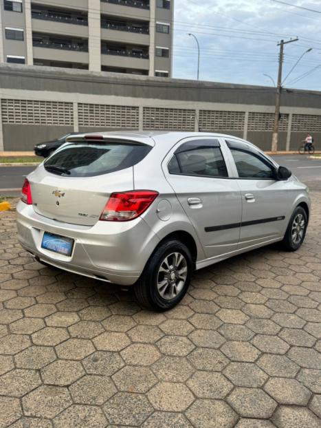 CHEVROLET Onix Hatch 1.0 4P FLEX JOY, Foto 4