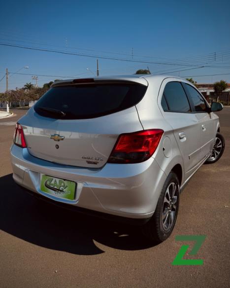 CHEVROLET Onix Hatch 1.4 4P FLEX LTZ, Foto 5
