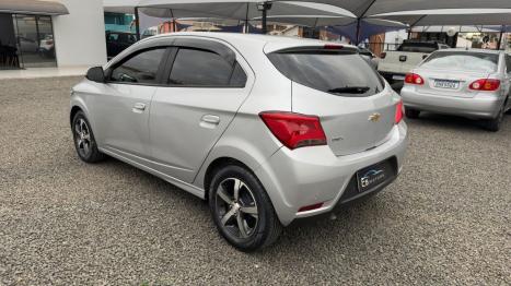 CHEVROLET Onix Hatch 1.4 4P FLEX LTZ, Foto 4