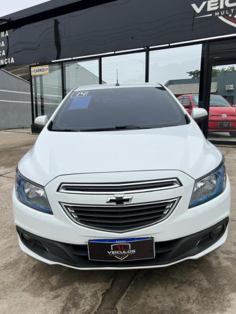 CHEVROLET Onix Hatch 1.4 4P FLEX LTZ, Foto 3