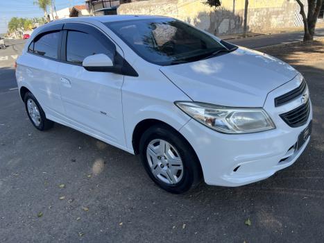 CHEVROLET Onix Hatch 1.0 4P FLEX LS, Foto 2
