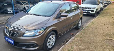 CHEVROLET Onix Hatch 1.4 4P FLEX LT, Foto 3