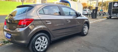 CHEVROLET Onix Hatch 1.4 4P FLEX LT, Foto 6