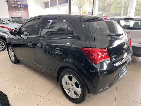 CHEVROLET Onix Hatch 1.4 4P FLEX LT, Foto 9