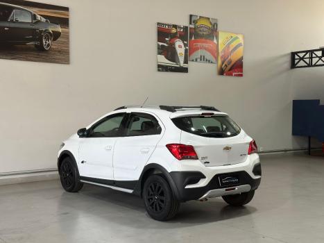 CHEVROLET Onix Hatch 1.4 4P FLEX ACTIV AUTOMTICO, Foto 6