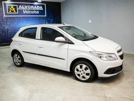 CHEVROLET Onix Sedan 1.0 4P FLEX LT, Foto 2