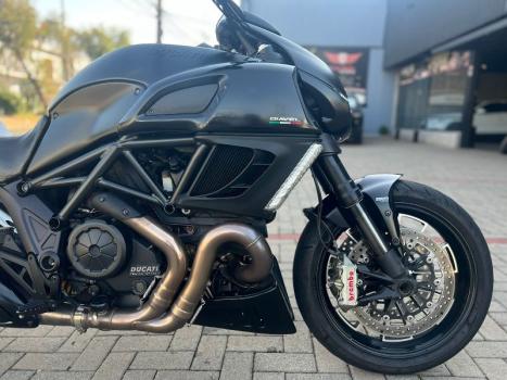 DUCATI Diavel 1200 DARK, Foto 3