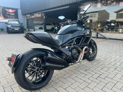 DUCATI Diavel 1200 DARK, Foto 5