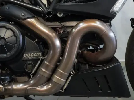 DUCATI Diavel 1200 DARK, Foto 4