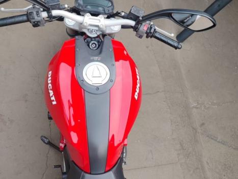 DUCATI Monster 796 ABS, Foto 4