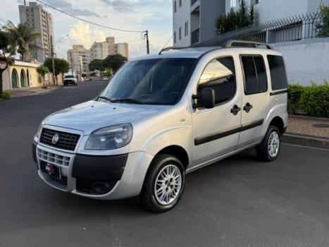 FIAT Doblo 1.8 16V 4P FLEX ESSENCE 7 LUGARES, Foto 2