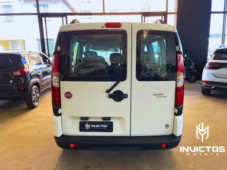 FIAT Doblo 1.8 16V 4P FLEX ESSENCE 7 LUGARES, Foto 5