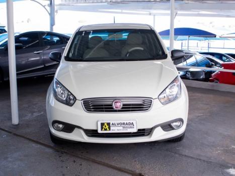 FIAT Grand Siena 1.6 16V 4P FLEX ESSENCE DUALOGIC AUTOMATIZADO, Foto 2