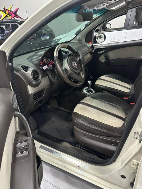FIAT Grand Siena 1.6 16V 4P FLEX ESSENCE DUALOGIC AUTOMATIZADO, Foto 12