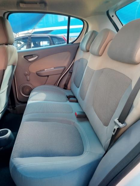 FIAT Palio 1.6 16V 4P FLEX ESSENCE, Foto 10