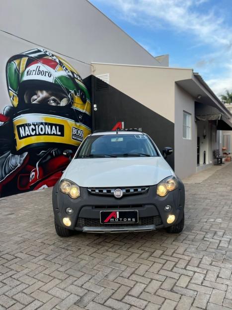 FIAT Palio Weekend 1.8 16V 4P FLEX ADVENTURE, Foto 2