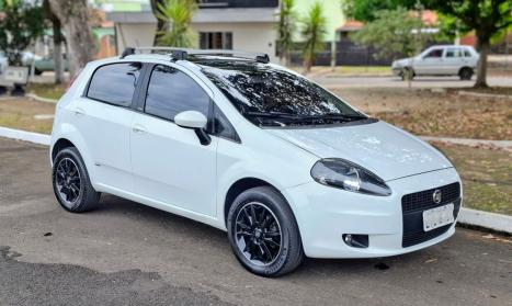 FIAT Punto 1.6 16V 4P ESSENCE FLEX, Foto 1