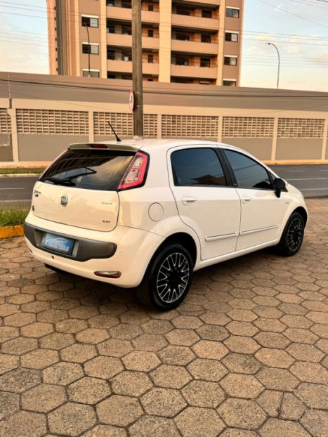 FIAT Punto 1.6 16V 4P FLEX ESSENCE DUALOGIC AUTOMATIZADO, Foto 4
