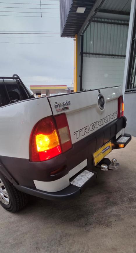 FIAT Strada 1.6 16V FLEX TREKING CABINE SIMPLES, Foto 5